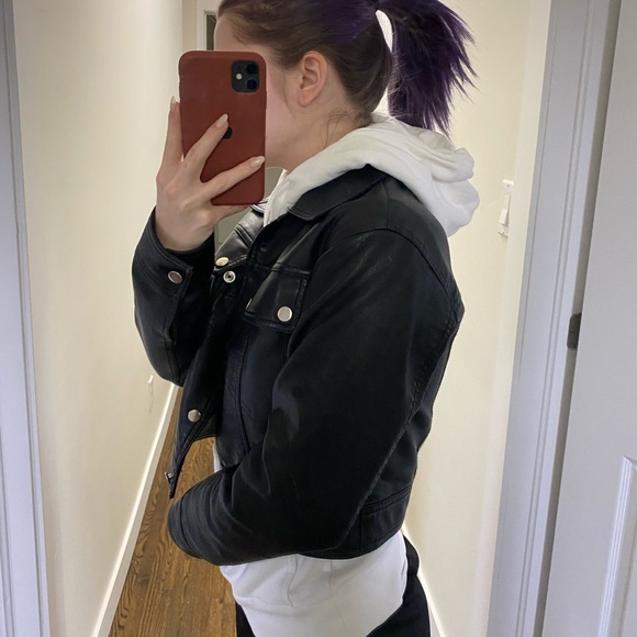 TopShop faux leather cropped jacket size 2 - Picture 2 of 6